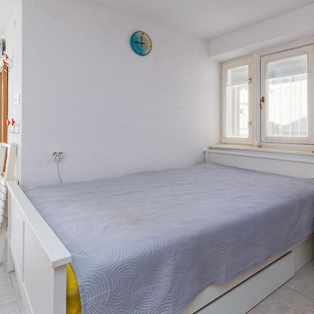 Apartments With Wifi Klenovica, Novi Vinodolski - 5530 エクステリア 写真